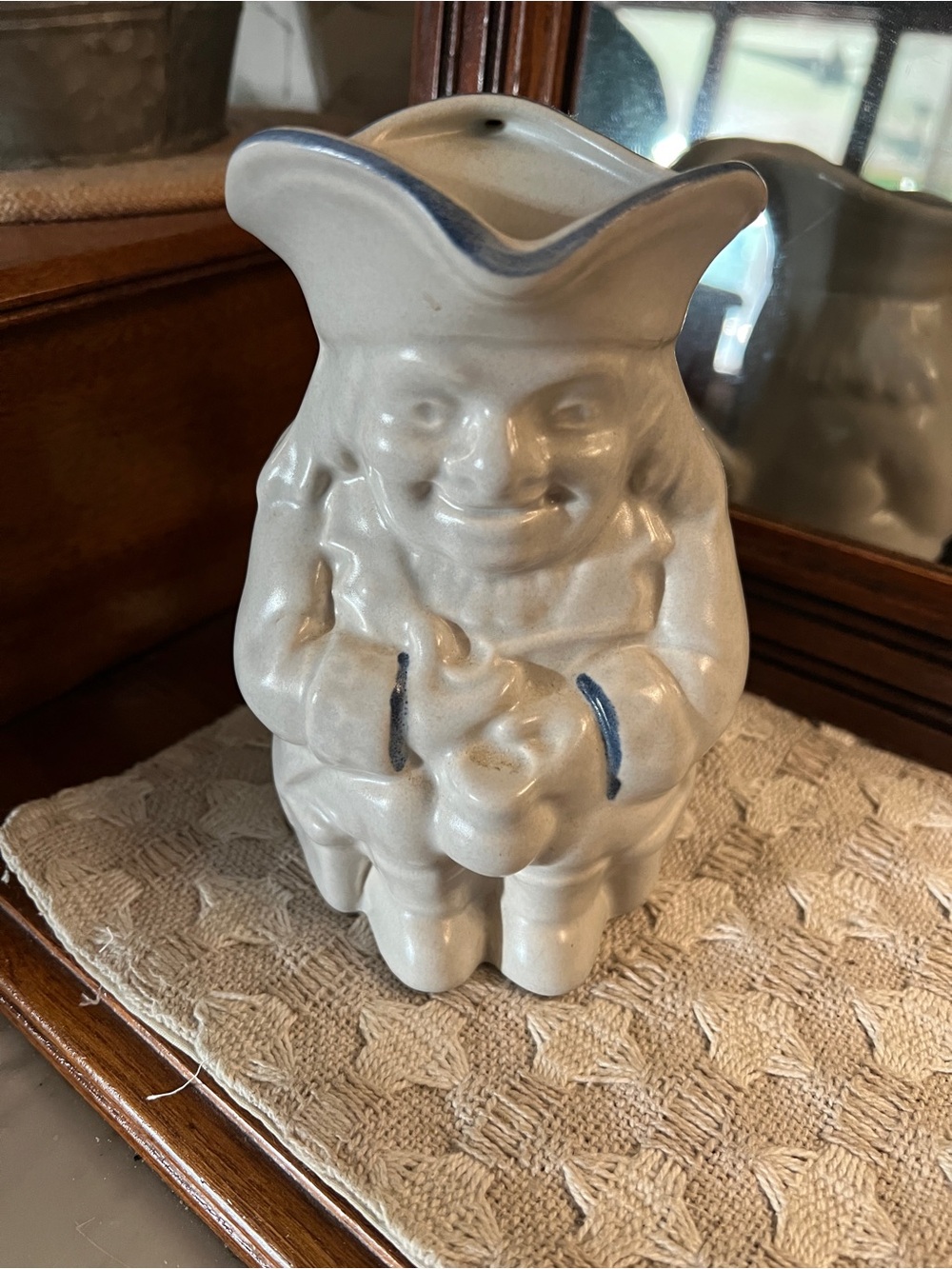 PFALTZGRAFF Yorktown Toby Jug Pitcher Stoneware Grey Blue 6 Inches Tall 18 ounce